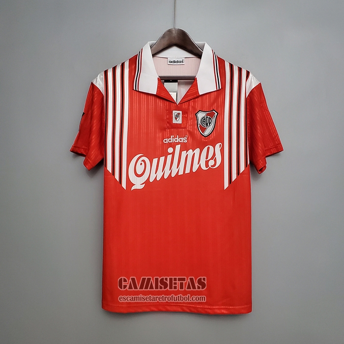 camiseta river retro